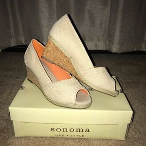 NWT Wedges! 🧡🔥